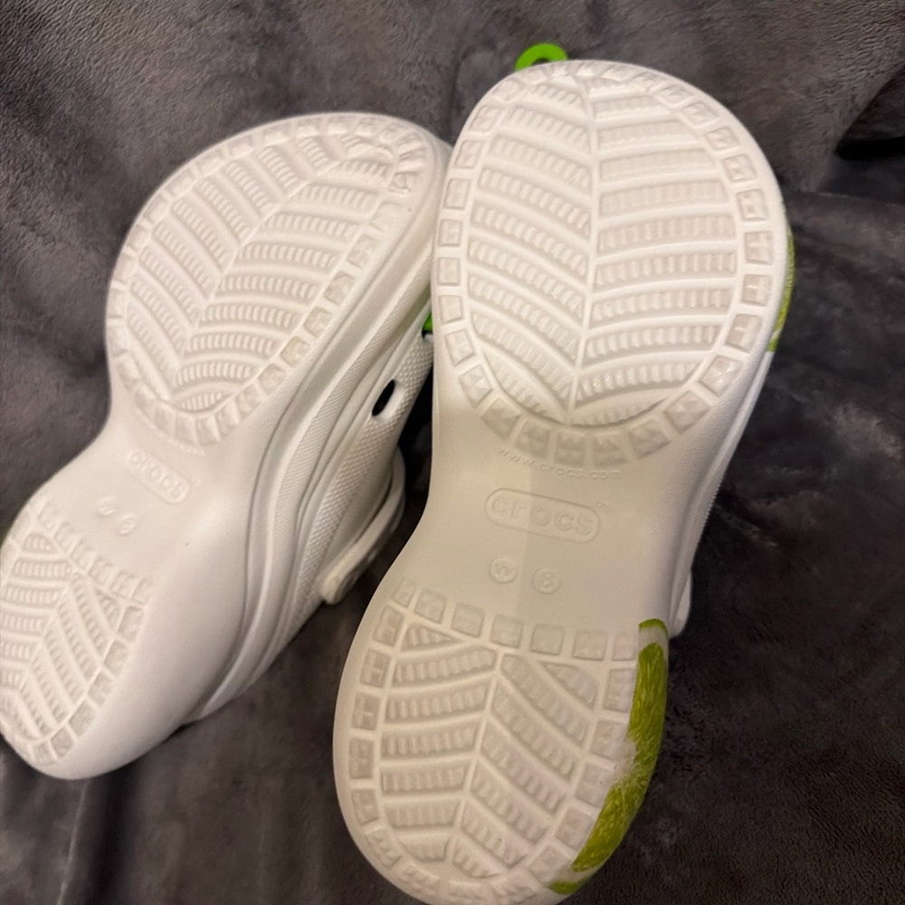 CROCS white sandals with green lime print - Picture 6 of 7